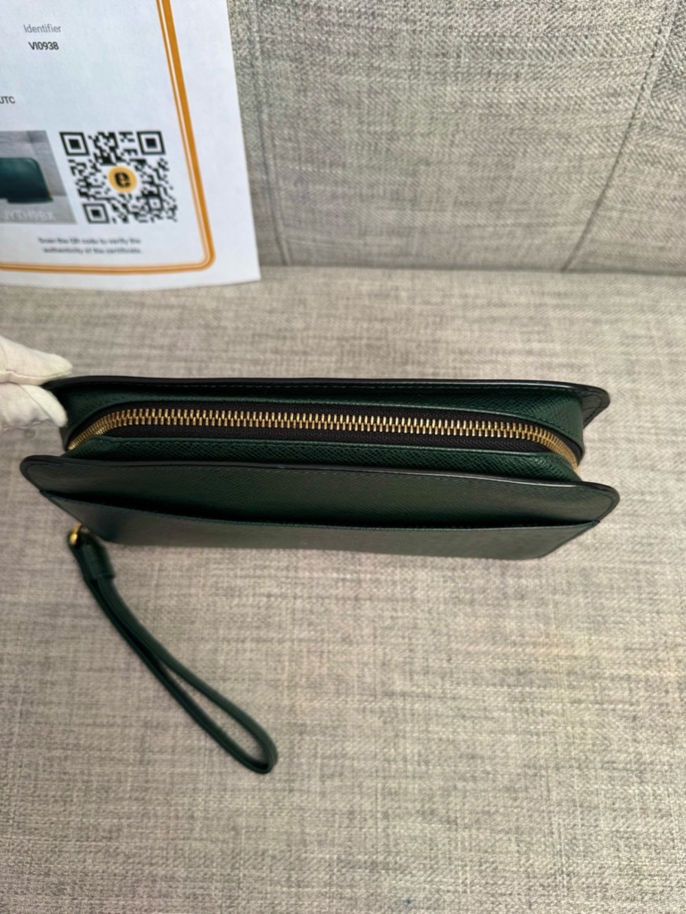 ❌SOLD❌Louis Vuitton Taiga Baikal Pochette Clutch | Epicea Green ✨ - Picture 12 of 17